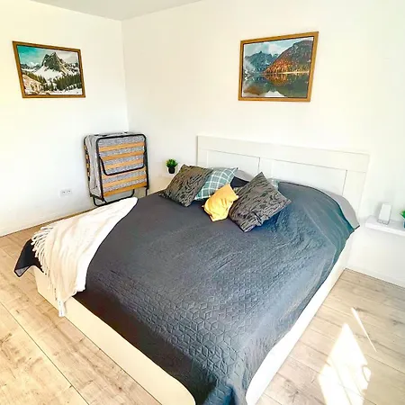 Near Salzburg 3 Zi Bergblick 92m2 Apartamento Freilassing